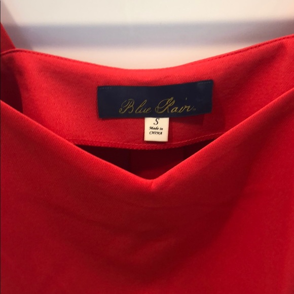 Red Top - Picture 3 of 3